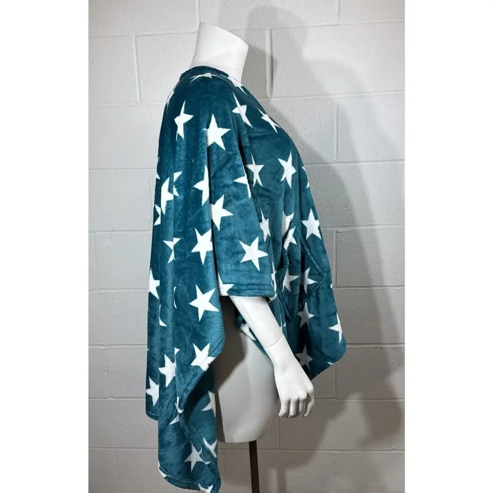 Warm & Cozy Oversized Fleece Wearable Blanket Poncho Teal Stars
